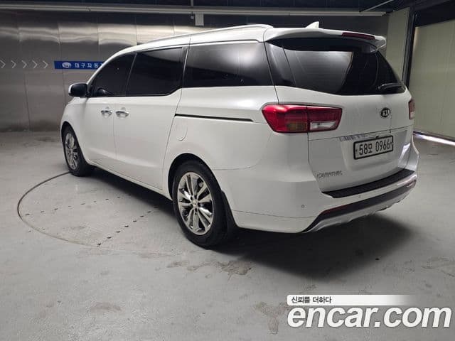 Kia All New Carnival Noblesse, 2016 4