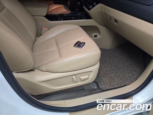 Kia All New Carnival Noblesse, 2016 13