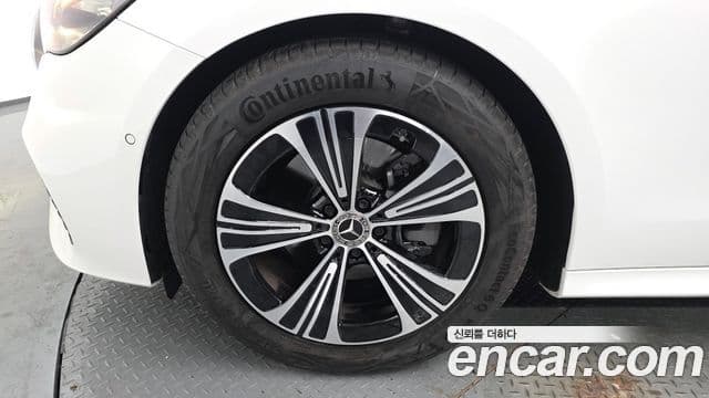 Mercedes-Benz E-класс W214 Avantgarde, 2025 все фото