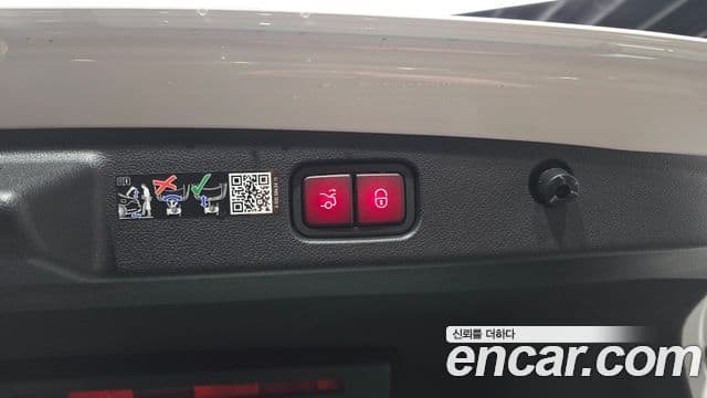 Mercedes-Benz E-класс W214 Avantgarde, 2025 20