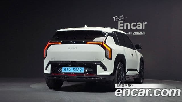 Kia EV3 GT-Line, 2025 4