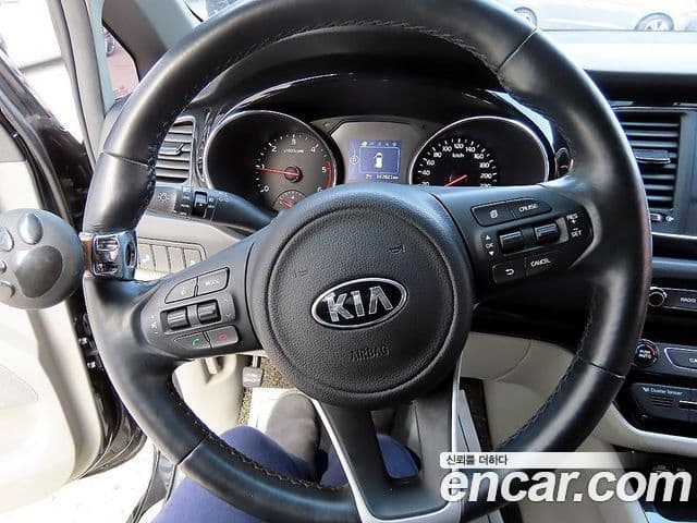 Kia All New Carnival Prestige, 2018 9