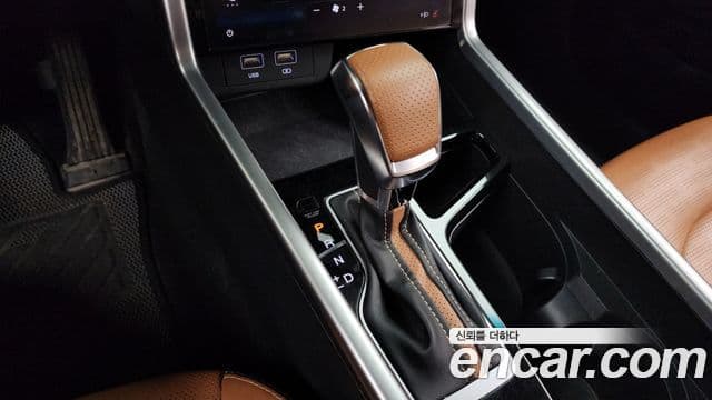 KG모빌리티(SsangYong) Torres T7, 2024 9