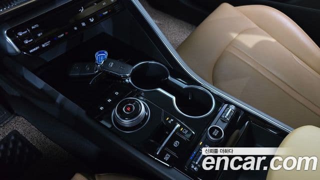 Kia K5 гибрид 3세대 Noblesse, 2020 9