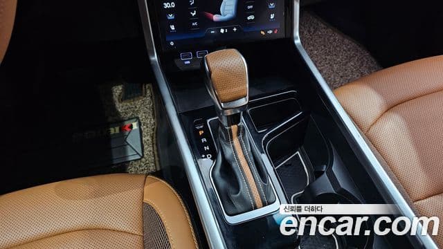 KG모빌리티(SsangYong) Torres T7, 2023 9