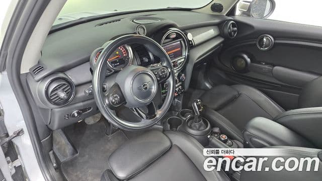 Mini Cooper 3세대, 2020 7