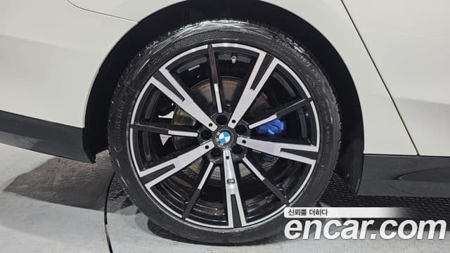 BMW 5시리즈 (G60) 530i xDrive M Sport, 2024 все фото