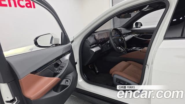 BMW 5시리즈 (G60) 530i xDrive M Sport, 2024 10
