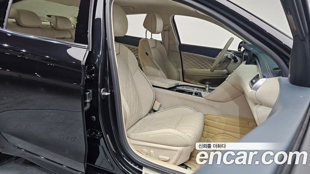 Genesis The / новый New G70, 2025 10