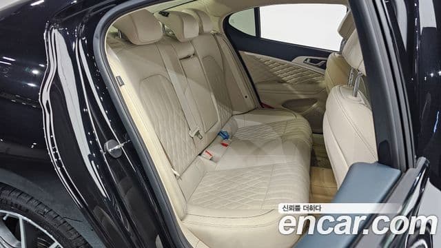 Genesis The / новый New G70, 2025 12