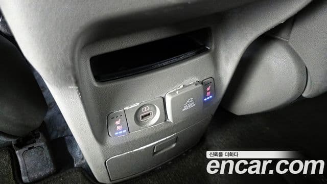 Kia The / новый New Carnival Special, 2020 19