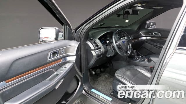Ford Explorer 5세대, 2017 10