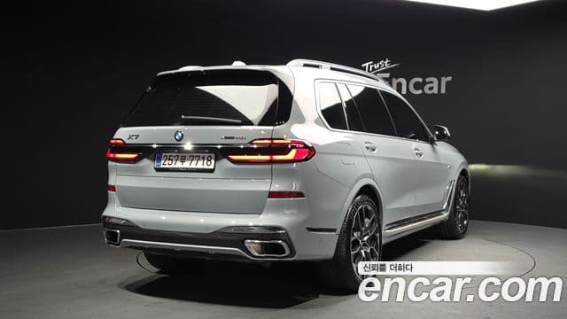 BMW X7 (G07) xDrive 40i M Sport 6인승, 2024 2