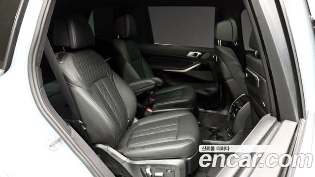 BMW X7 (G07) xDrive 40i M Sport 6인승, 2024 12