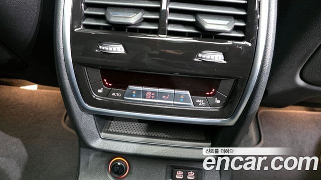 BMW X7 (G07) xDrive 40i M Sport 6인승, 2024 19