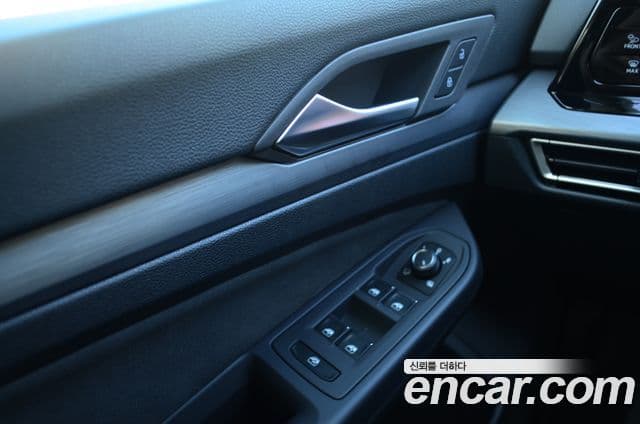 Volkswagen Гольф 8세대 Prestige, 2024 14