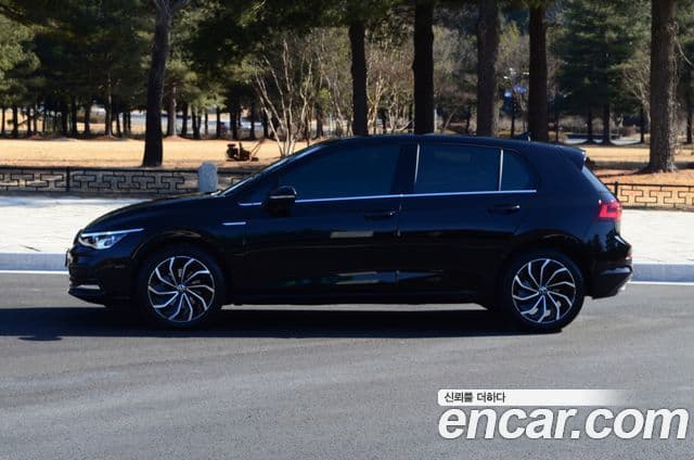 Volkswagen Гольф 8세대 Prestige, 2024 19
