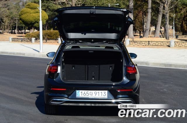 Volkswagen Гольф 8세대 Prestige, 2024 20