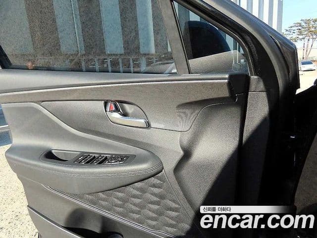 Hyundai The / новый New Santa Fe Exclusive, 2023 11