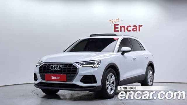 Audi Q3 (F3), 2020 1