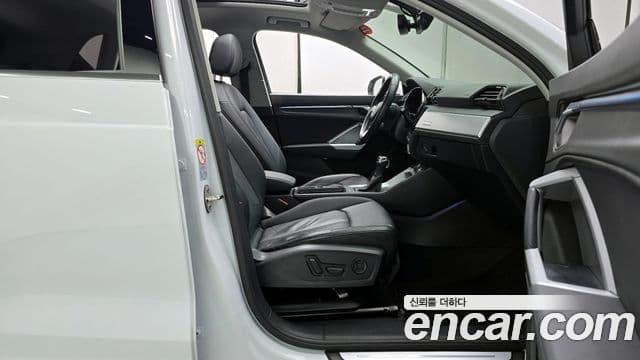 Audi Q3 (F3), 2020 10