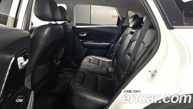 Kia Niro Prestige, 2017 12