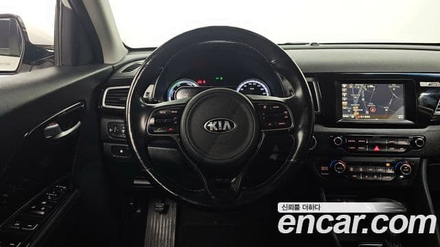 Kia Niro Prestige, 2017 13