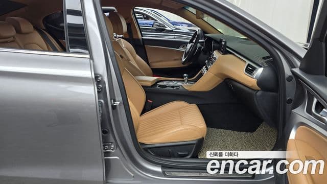 Genesis The / новый New G70, 2022 11