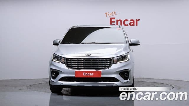 Kia The / новый New Carnival Luxury, 2019 3