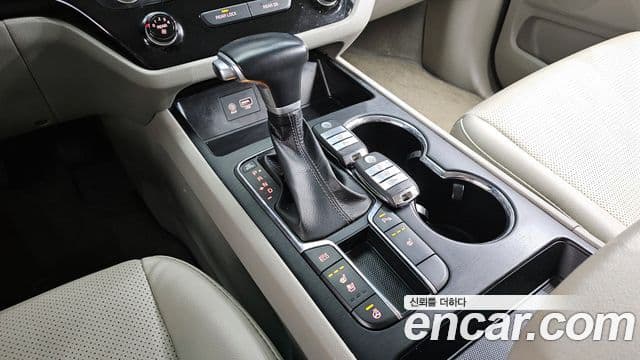 Kia The / новый New Carnival Luxury, 2019 9