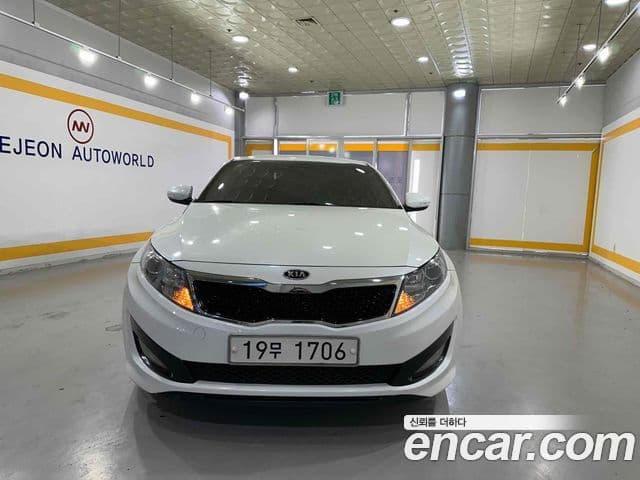 Kia K5 Luxury, 2011 1