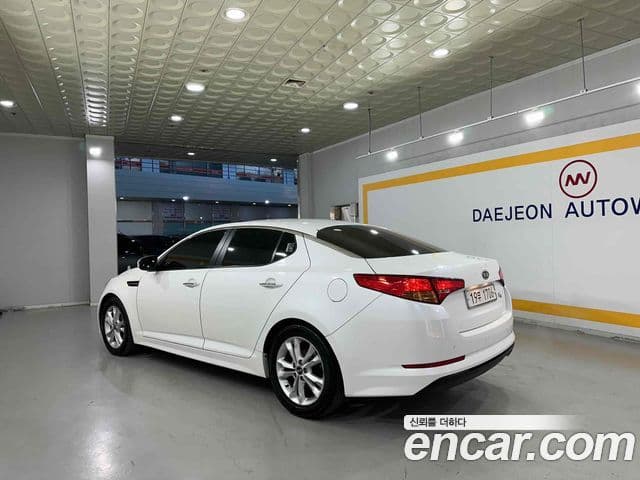 Kia K5 Luxury, 2011 4