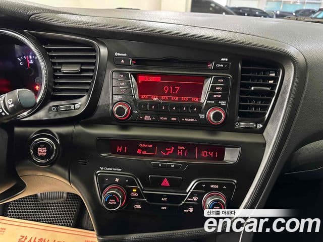 Kia K5 Luxury, 2011 12