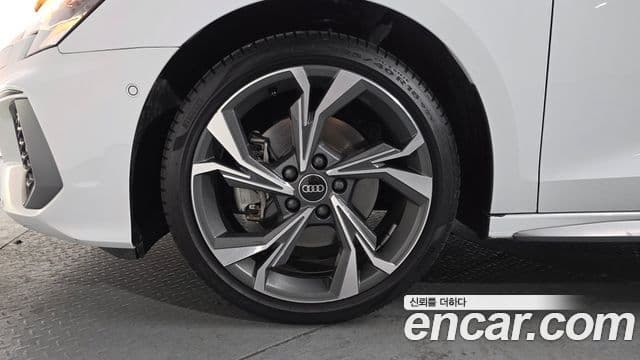 Audi A3 (8Y) Premium, 2022 все фото