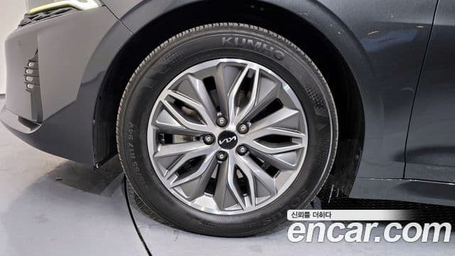 Kia K5 гибрид 3세대 Prestige, 2023 все фото