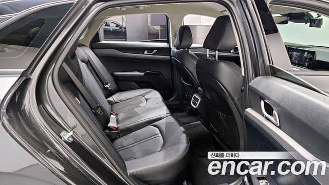 Kia K5 гибрид 3세대 Prestige, 2023 12