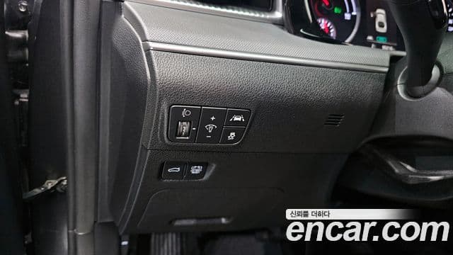 Kia K5 гибрид 3세대 Prestige, 2023 14