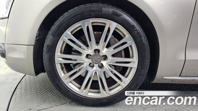 Audi New A8 D4, 2012 все фото