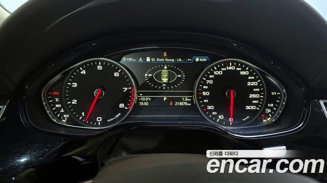 Audi New A8 D4, 2012 8