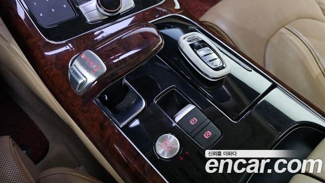 Audi New A8 D4, 2012 9