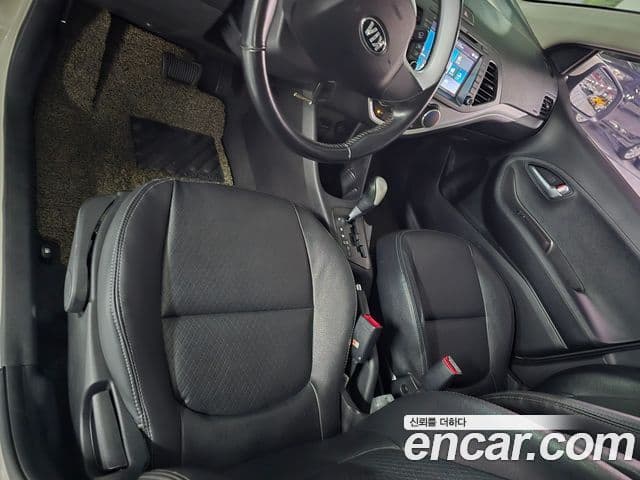 Kia All New Morning Deluxe Trendy, 2014 11