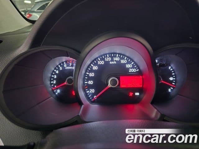 Kia All New Morning Deluxe Trendy, 2014 12