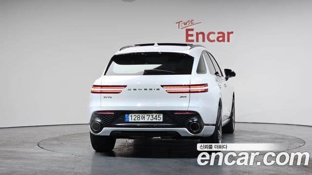 Genesis GV70, 2021 4