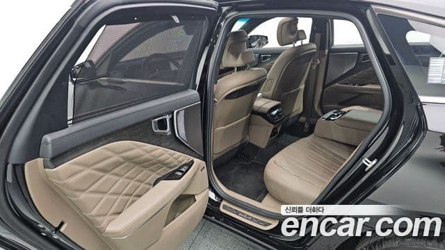 Kia K8 Signature, 2023 12