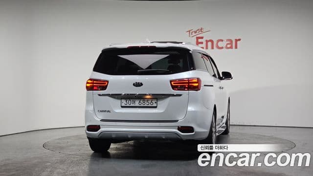 Kia The / новый New Carnival Prestige, 2019 4