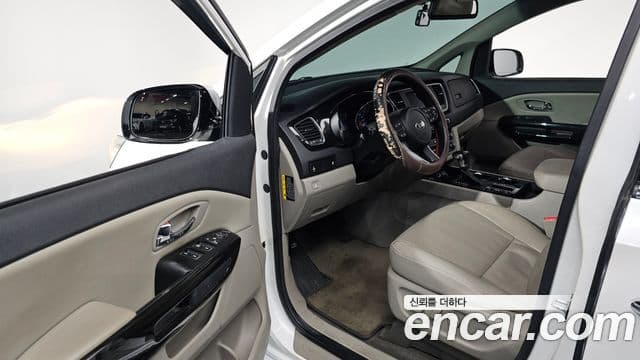 Kia The / новый New Carnival Prestige, 2019 11