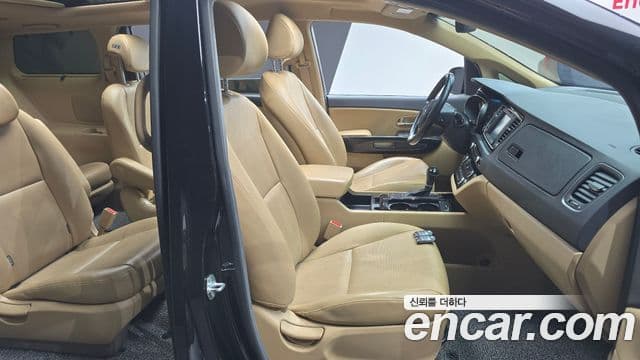 Kia All New Carnival Prestige, 2016 10