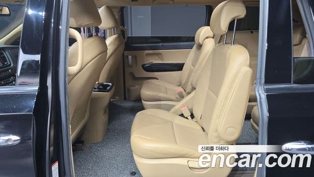 Kia All New Carnival Prestige, 2016 13