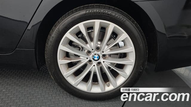 BMW 5시리즈 (G30) Luxury, 2023 все фото