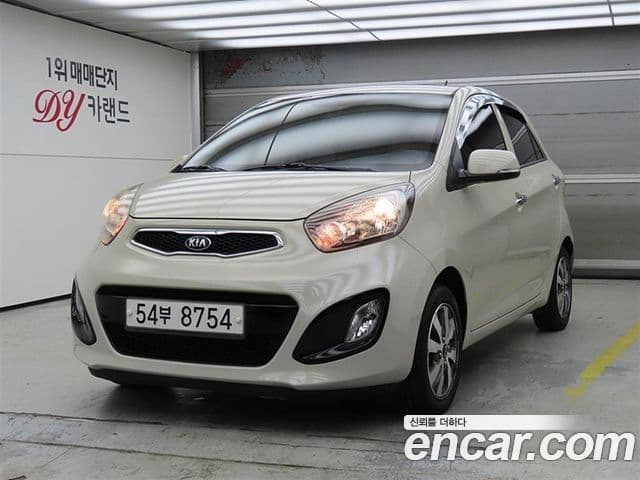 Kia All New Morning Deluxe Trendy, 2014 1